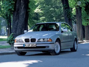 E39 (1995–2000)