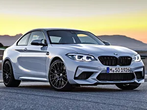F87 (2017–2022)