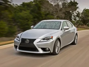 XE30 (2013–2016)