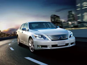 XF40 (2009–2012)