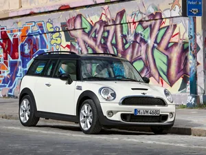 R55 (2010–2014)